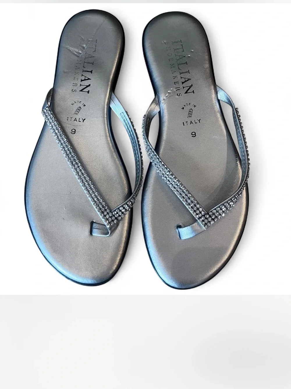 Size 9 Italian Shoemakers Metallic Silver rhinestone -Strap Flip Flop Sandals